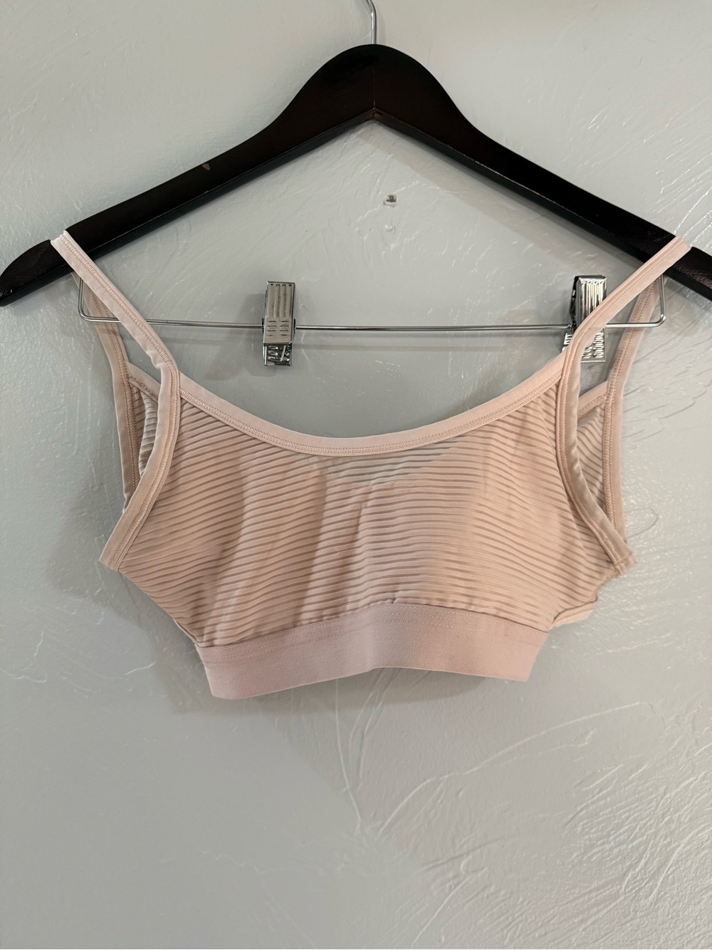 Nike Dri-FIT Light Pink Strappy Sports Bra XS Low Impact Yoga Athleisure